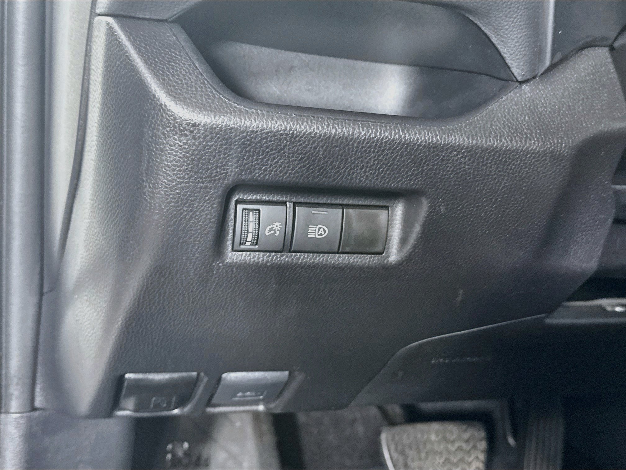Certified 2025 Toyota RAV4 LE AWD/4WD image 11