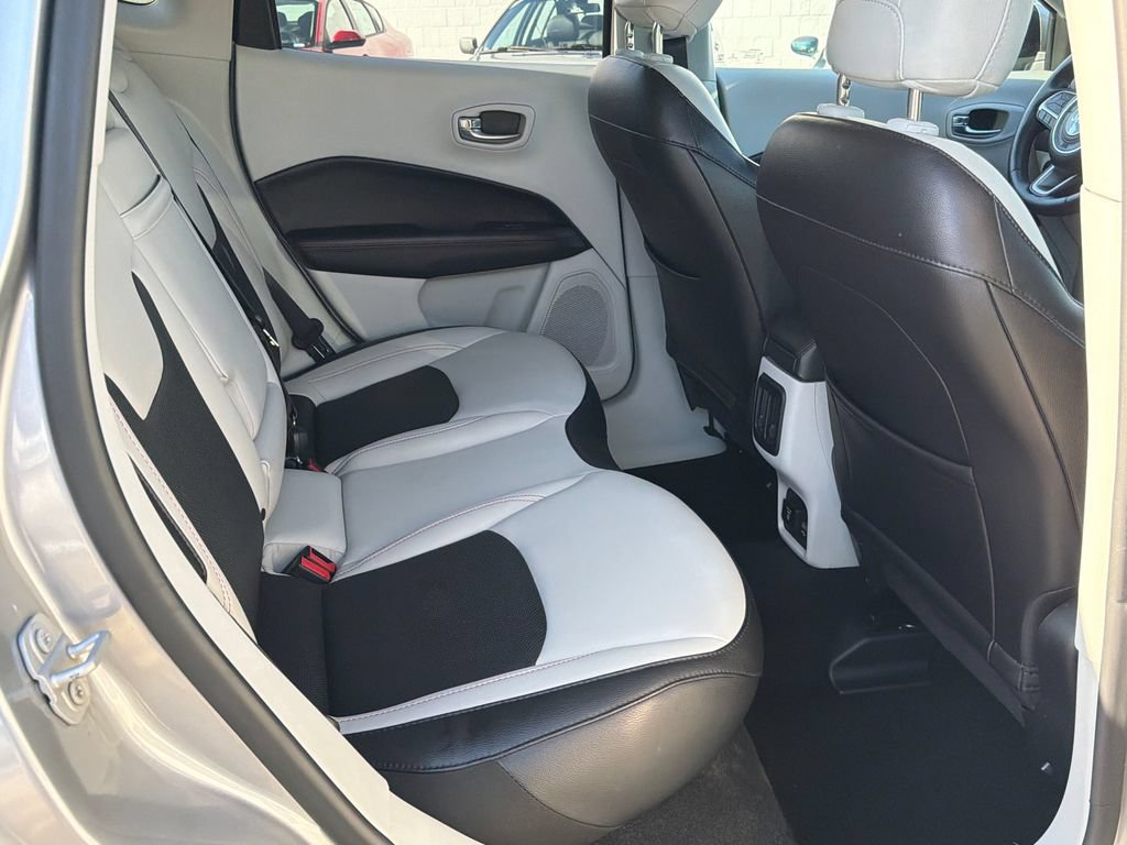 Used 2019 Jeep Compass Limited FWD image 13