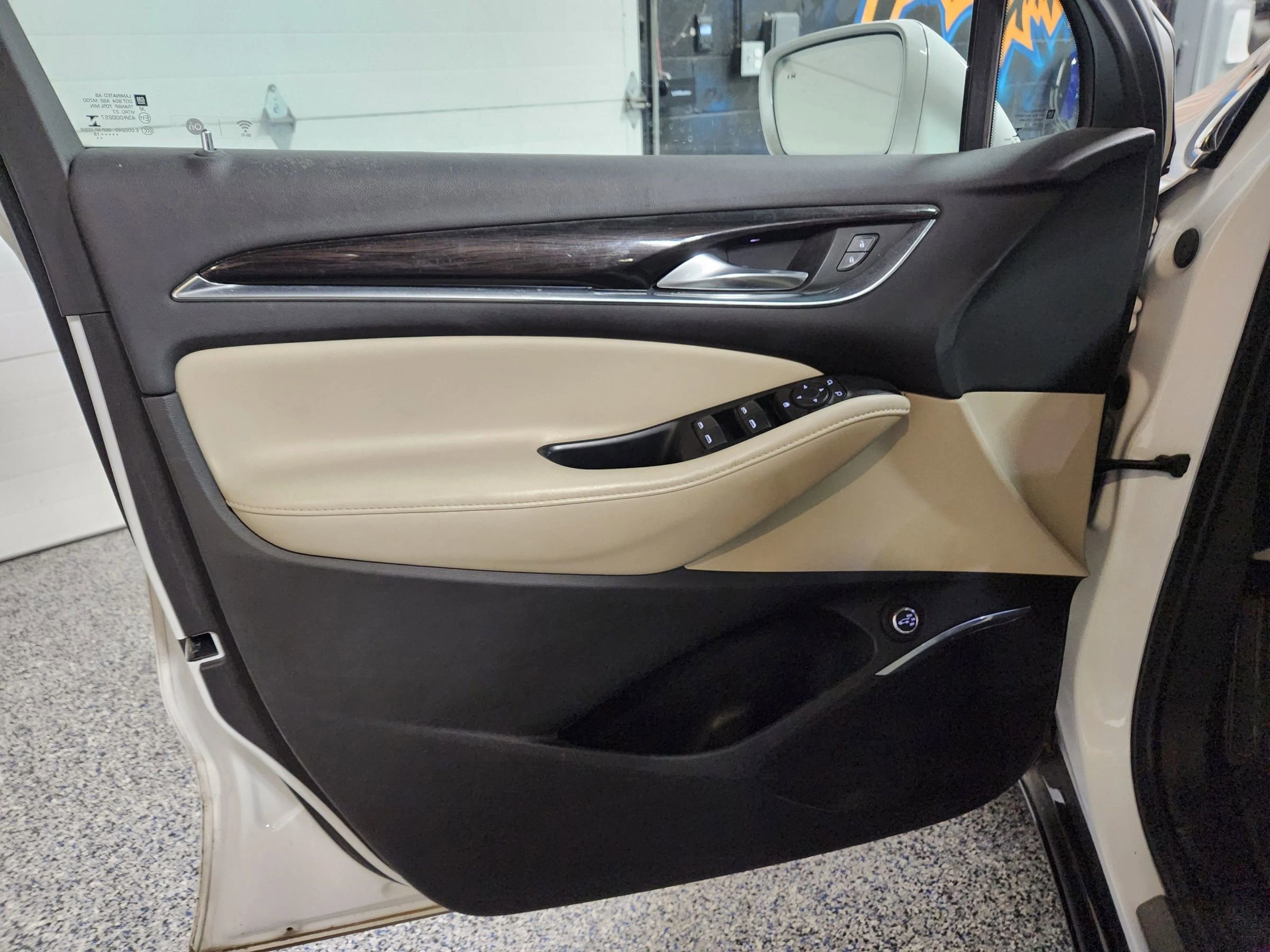 Used 2019 Buick Enclave Essence image 34