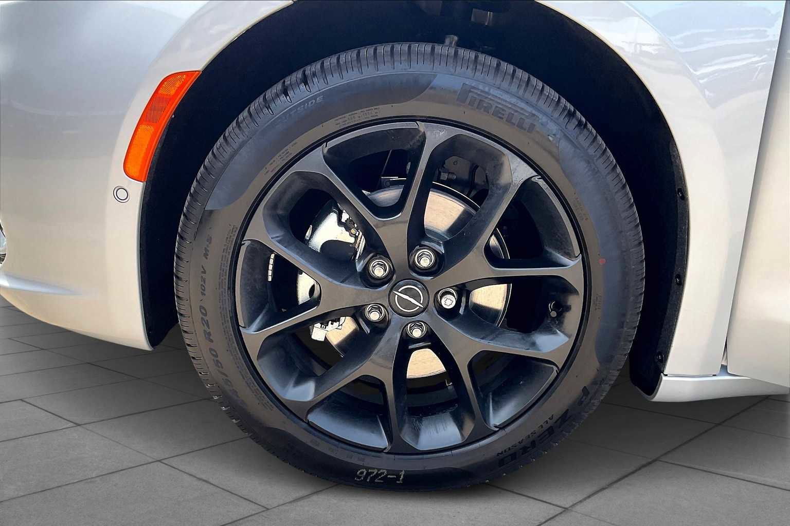 New 2026 Chrysler Pacifica Limited w/ S Appearance Package image 11