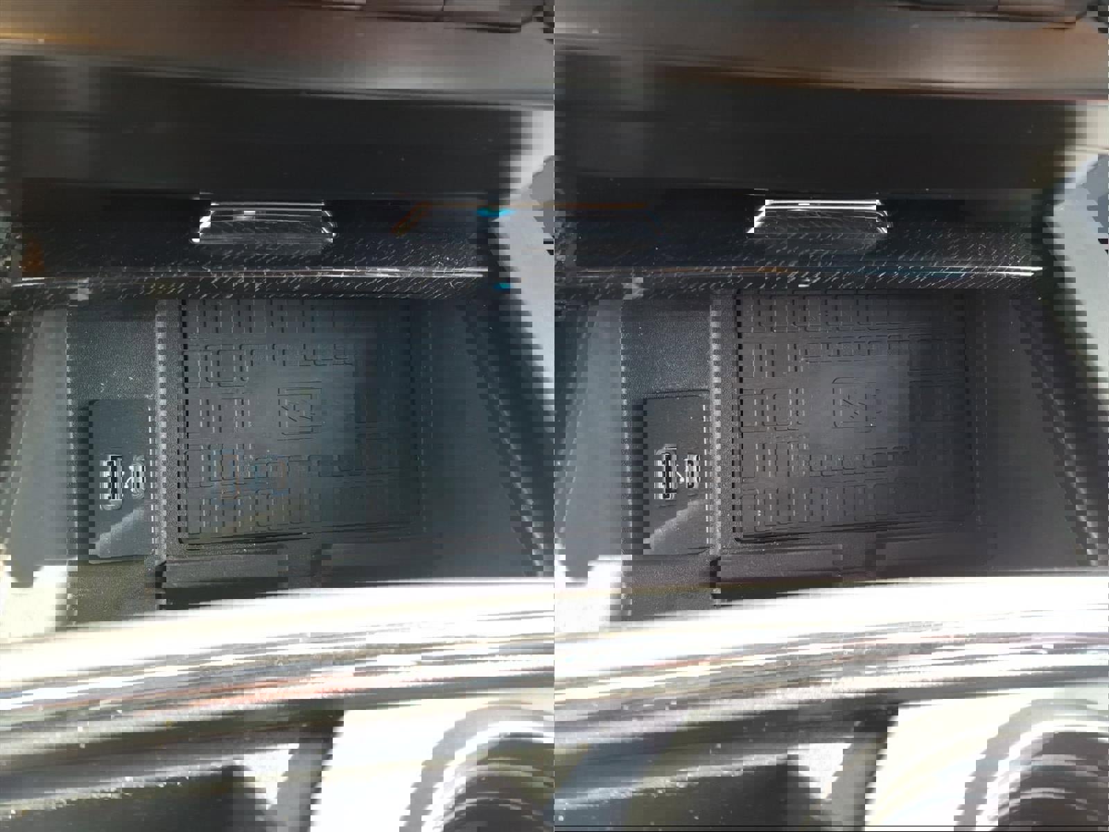 Used 2022 Ford F350 Platinum image 12