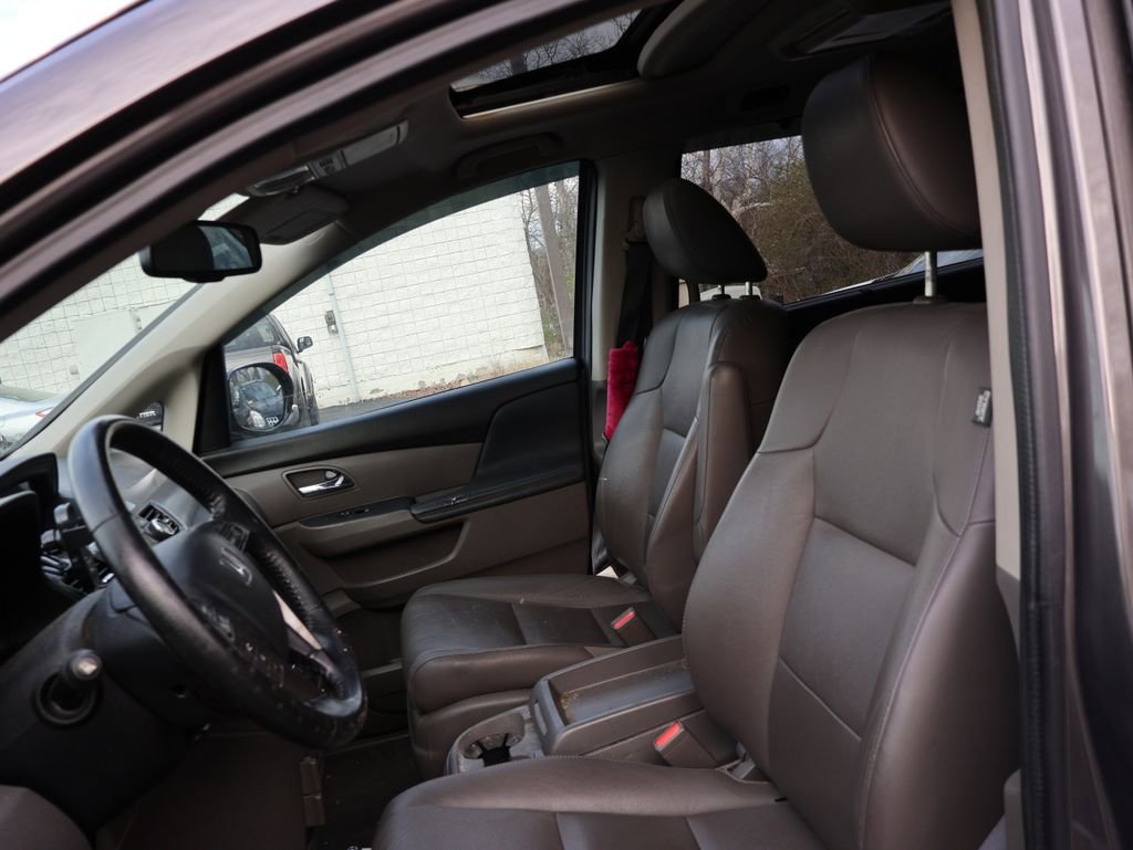 Used 2016 Honda Odyssey Touring image 11