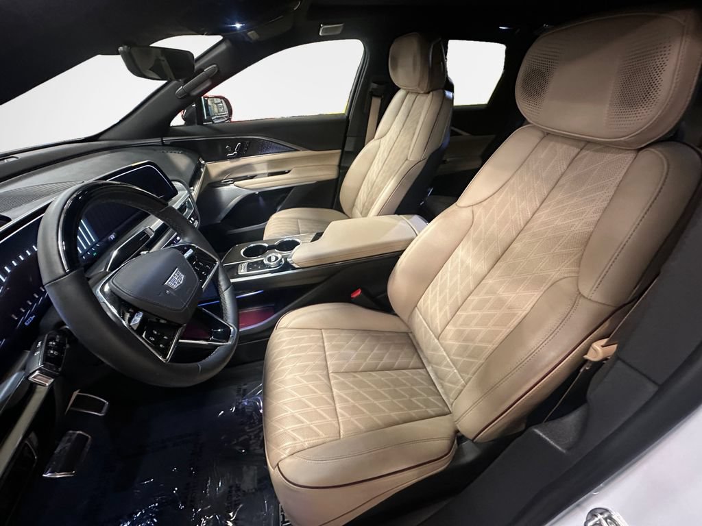 Certified 2026 Cadillac Lyriq Signature Luxury w/ Nappa Leather Package AWD/4WD image 13