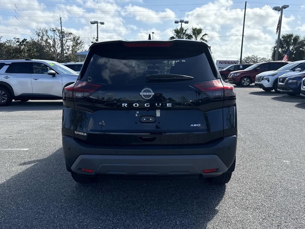 Certified 2023 Nissan Rogue S image 5