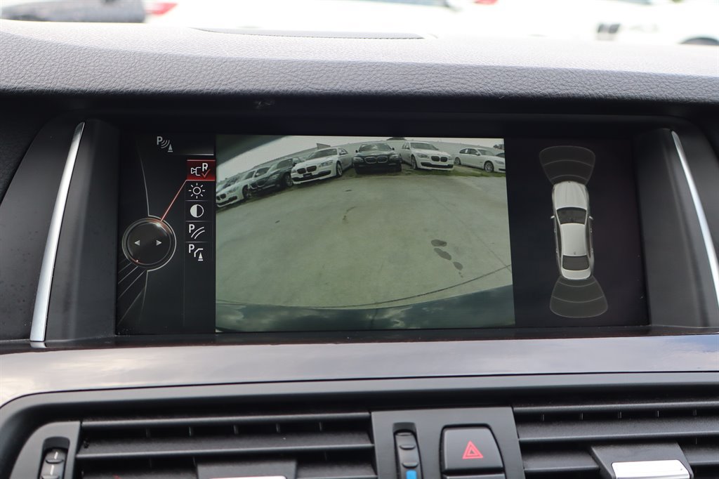 Used 2014 BMW 550i xDrive Sedan AWD/4WD image 27