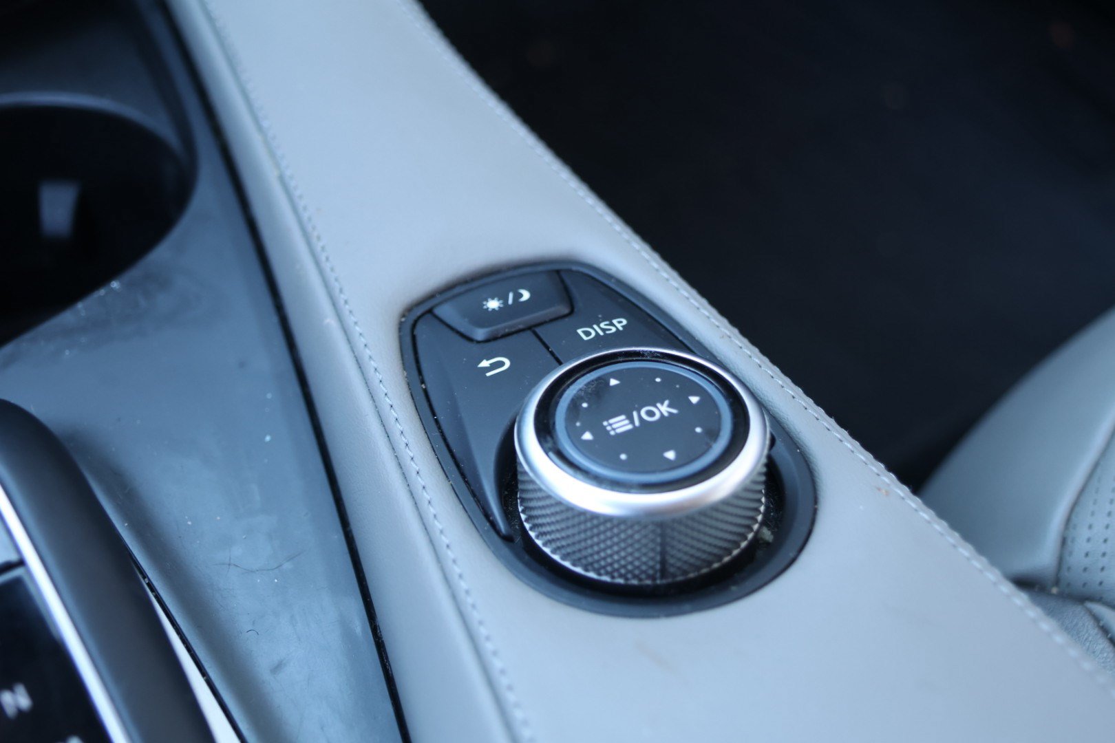 Used 2024 INFINITI QX50 Luxe FWD image 26