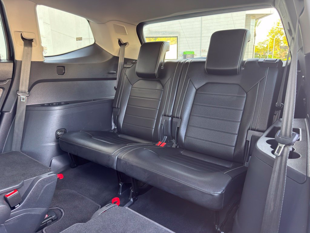 Used 2022 Volkswagen Atlas SEL Premium AWD/4WD image 25