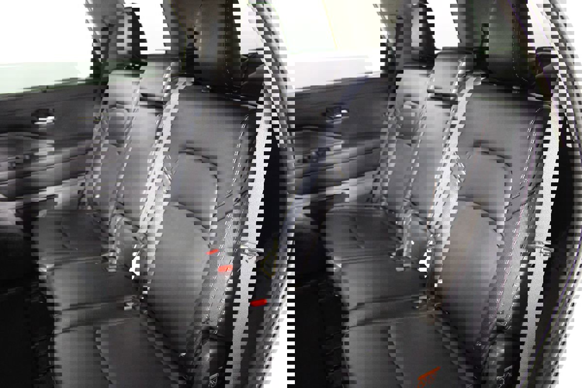 Used 2023 Nissan Pathfinder SL image 27