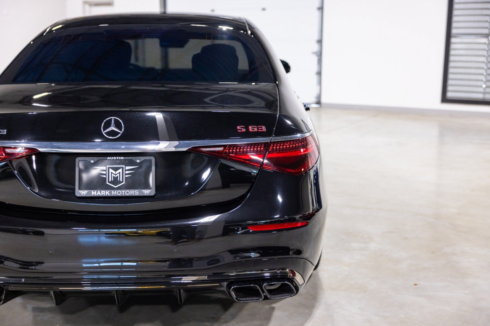 Used 2024 Mercedes-Benz S 63 AMG S w/ AMG Night Package image 13