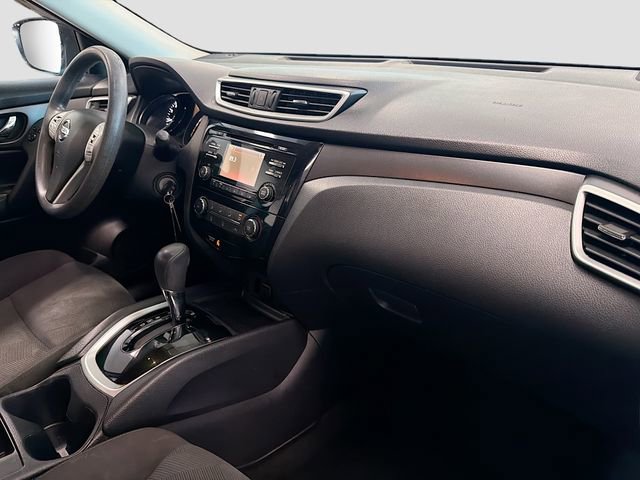 Used 2016 Nissan Rogue S image 28