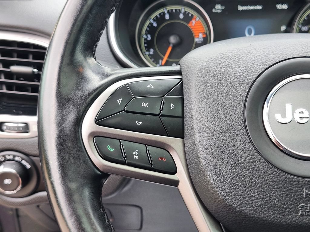 Used 2020 Jeep Cherokee Limited AWD/4WD image 30