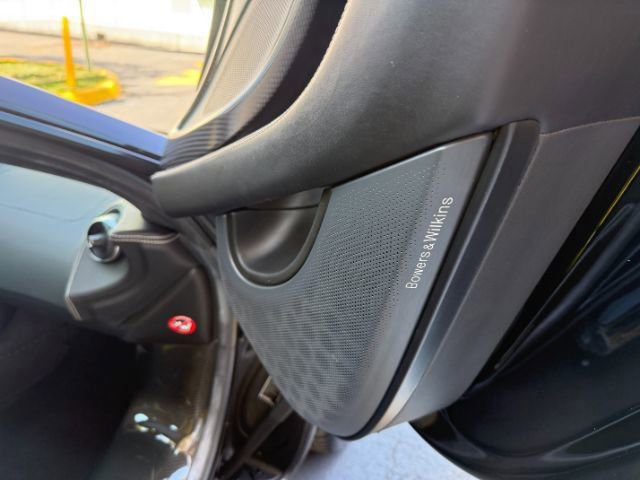 Used 2018 McLaren 570S RWD image 13