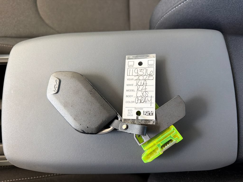 Used 2025 Kia K4 FWD image 35