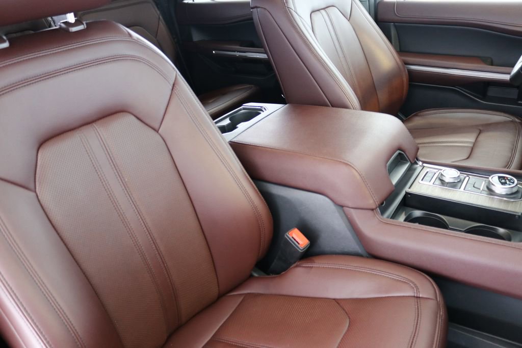 Used 2024 Ford Expedition Max Limited image 46