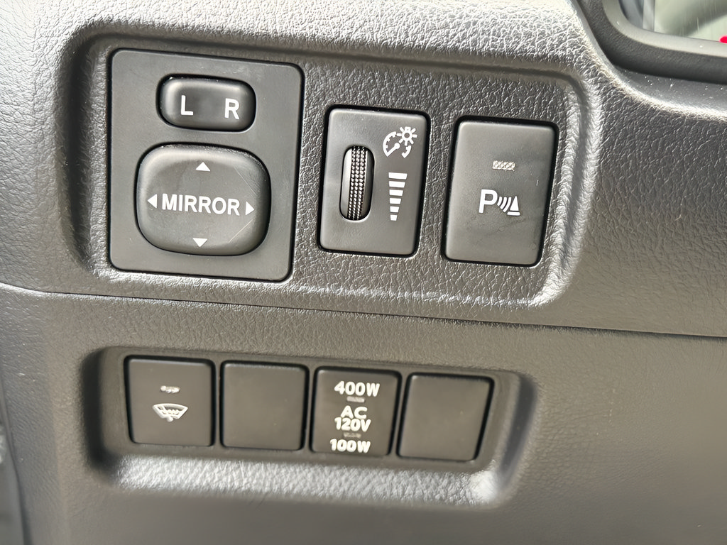 Used 2016 Toyota 4Runner Limited AWD/4WD image 34