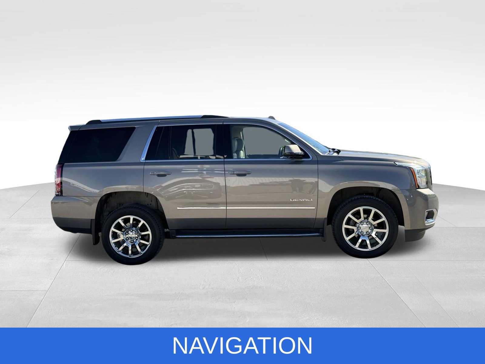 Used 2019 GMC Yukon Denali w/ Open Road Package AWD/4WD image 13