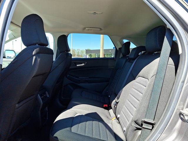 Used 2023 Ford Edge SE image 10