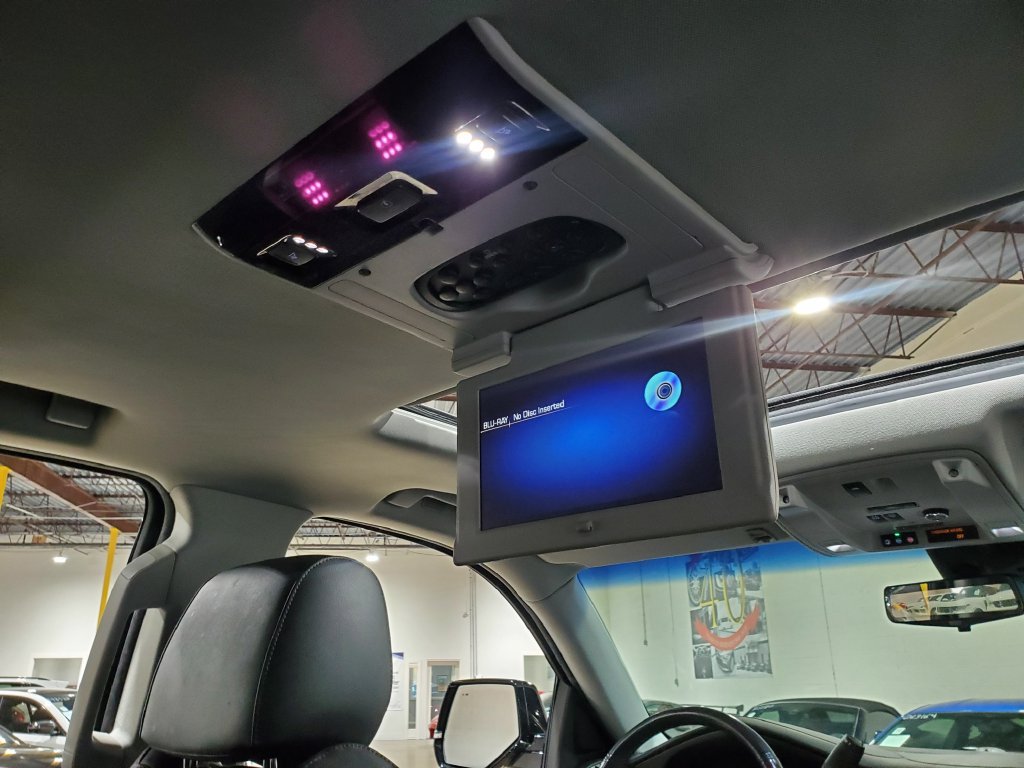 Used 2019 Cadillac Escalade ESV Luxury RWD image 23