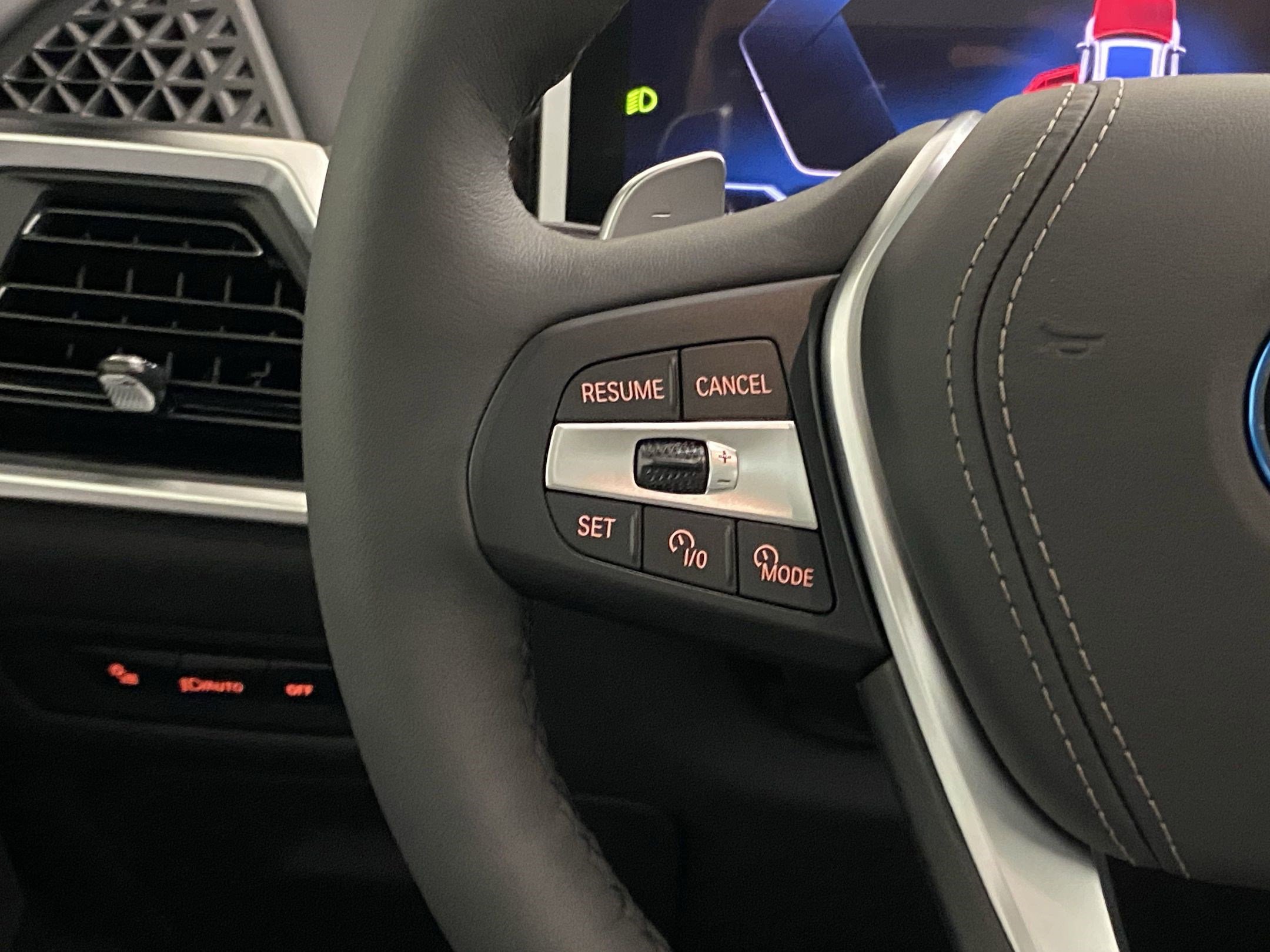 Used 2026 BMW X5 xDrive50e w/ Climate Comfort Package image 17