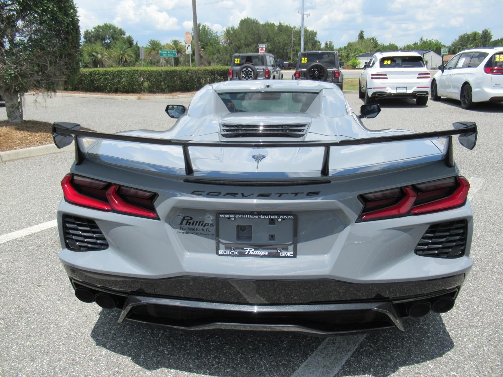 Used 2024 Chevrolet Corvette Stingray Preferred Conv w/ Z51 Performance Package RWD image 7