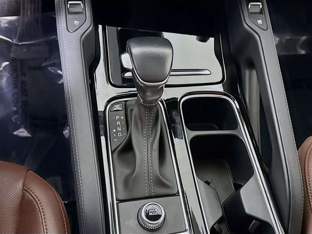 Used 2023 Kia Telluride EX w/ EX Captain's Chair Package image 11
