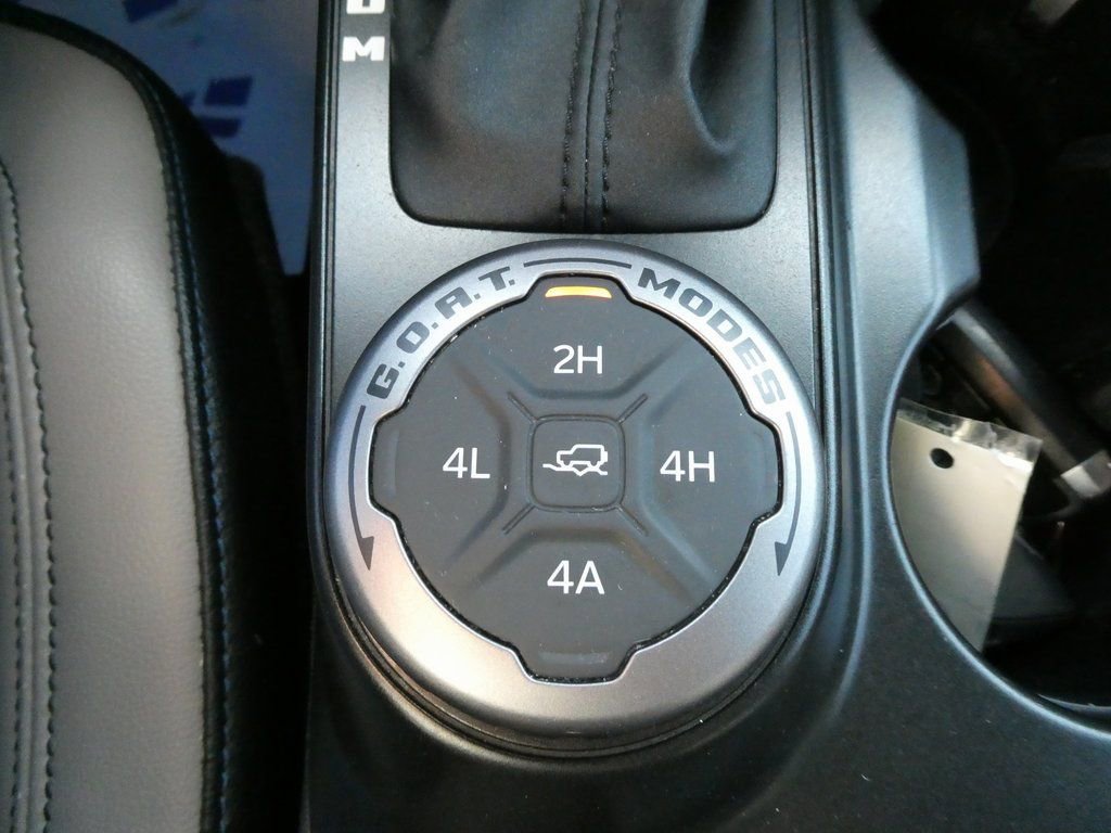 Used 2022 Ford Bronco Wildtrak image 24