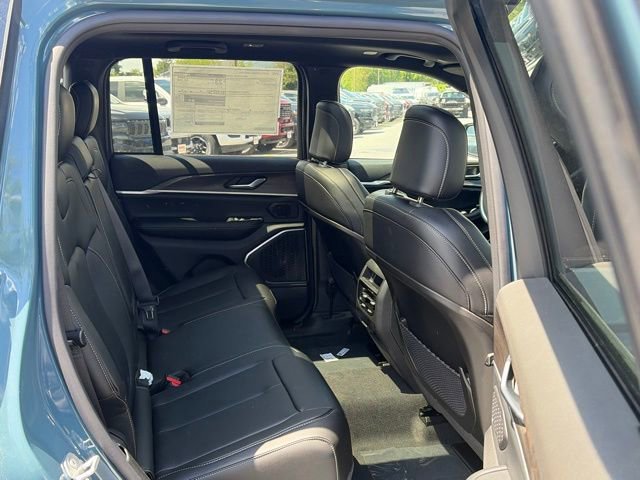 New 2026 Jeep Grand Cherokee Limited AWD/4WD image 33