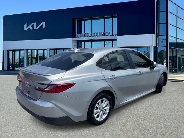 Used 2025 Toyota Camry LE w/ Convenience Package FWD image 6
