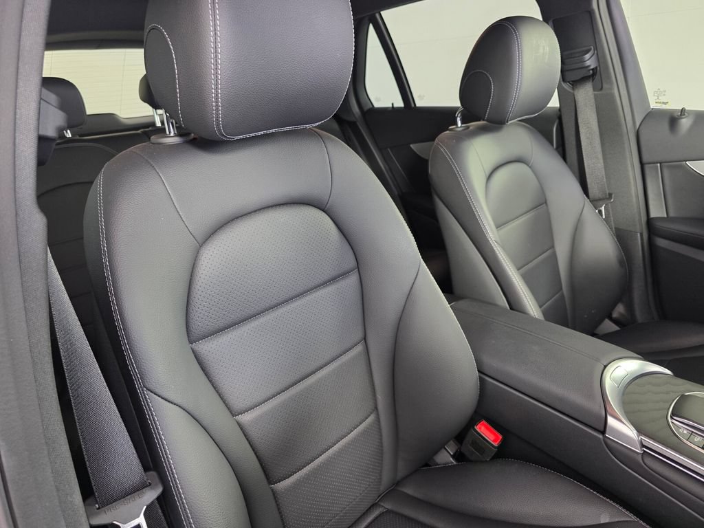 Certified 2021 Mercedes-Benz GLC 300 image 29
