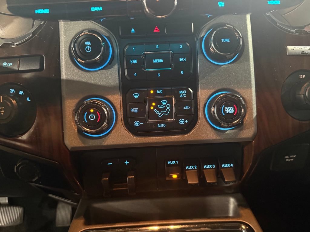 Used 2013 Ford F250 Lariat w/ Lariat Ultimate Pkg AWD/4WD image 33