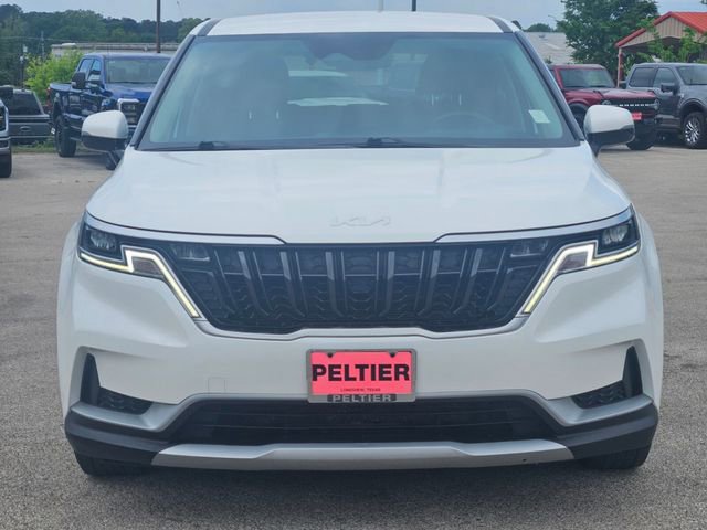 Used 2023 Kia Carnival LX image 2