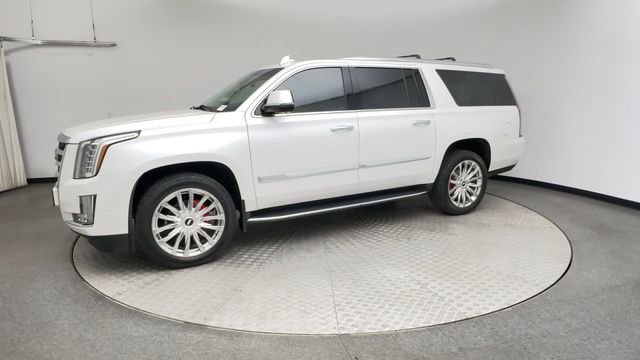 Used 2019 Cadillac Escalade ESV Luxury AWD/4WD image 6