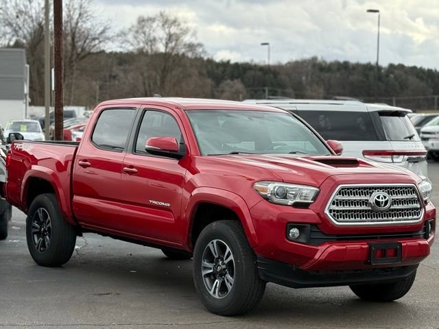 Used 2016 Toyota Tacoma SR image 36