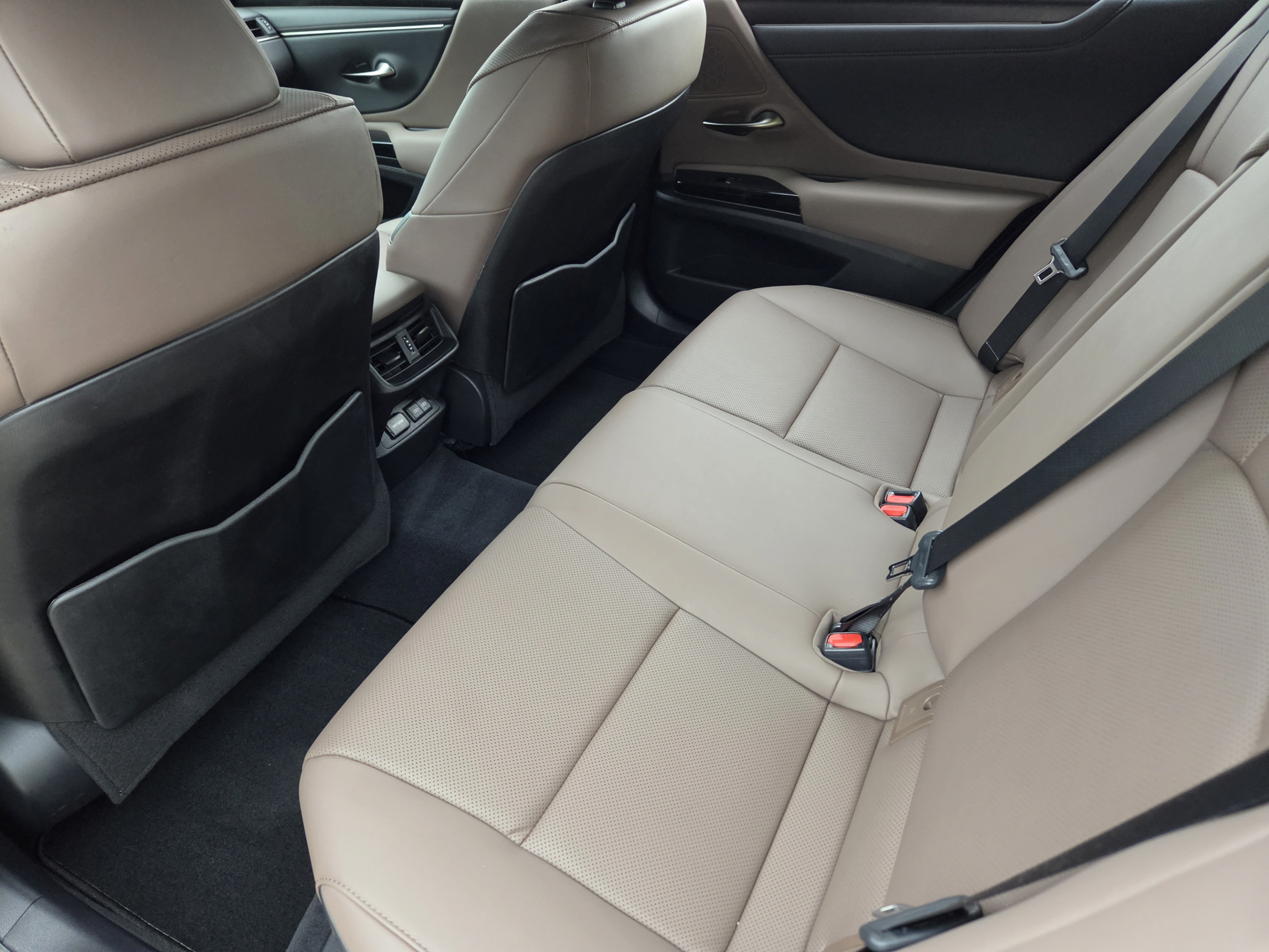 Used 2023 Lexus ES 350 w/ Premium Package FWD image 29