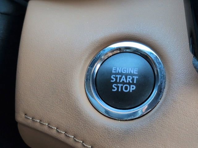 Used 2023 Toyota Highlander Platinum FWD image 29