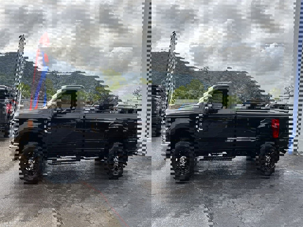 Used 2022 Ford F350 XL w/ STX Appearance Package image 8