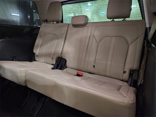 Used 2023 Ford Expedition Limited image 10