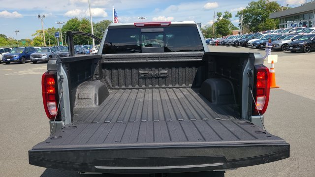 New 2026 GMC Sierra 1500 Elevation w/ Elevation Premium Package AWD/4WD image 23
