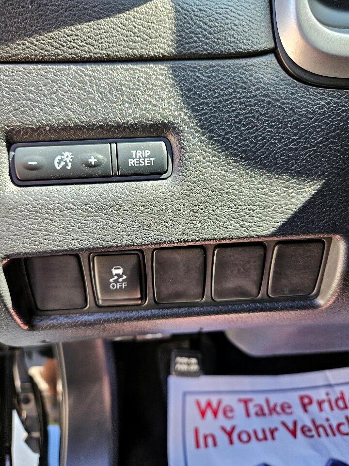 Used 2019 Nissan Murano S image 21