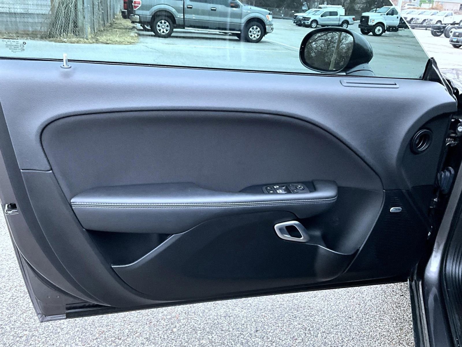 Used 2023 Dodge Challenger SXT w/ Blacktop Package image 10