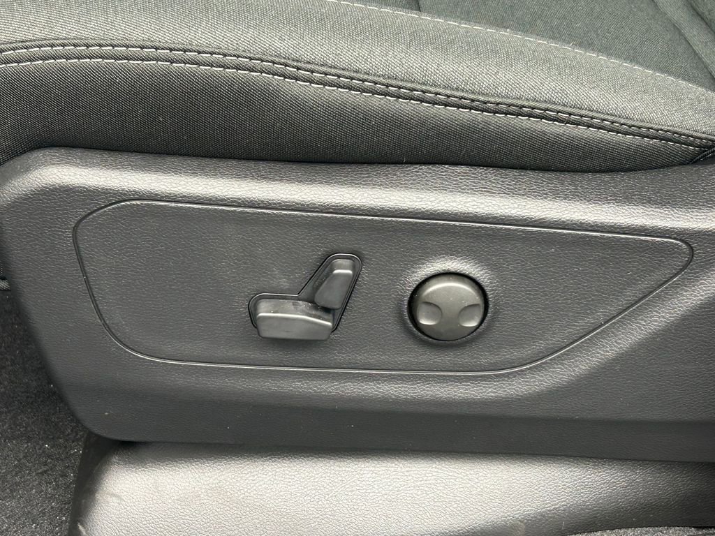 New 2026 RAM 1500 Big Horn w/ Night Edition image 15