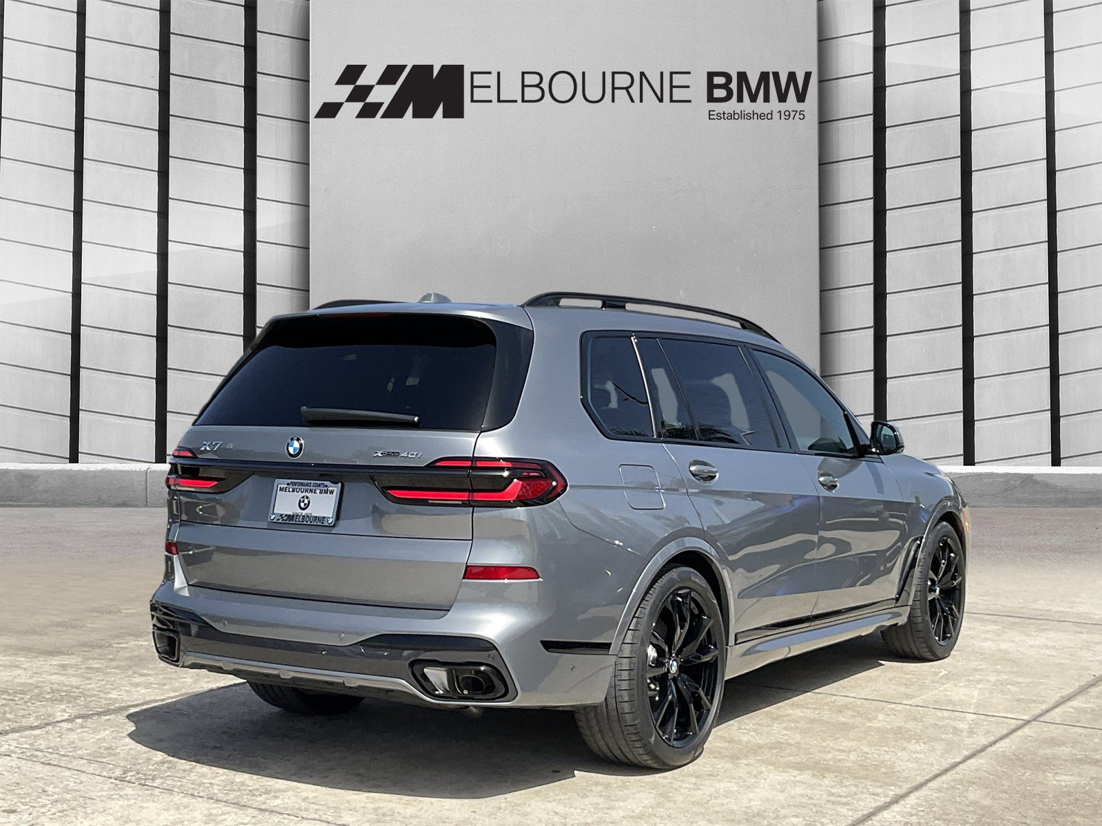 New 2027 BMW X7 xDrive40i w/ M Sport Package AWD/4WD image 4