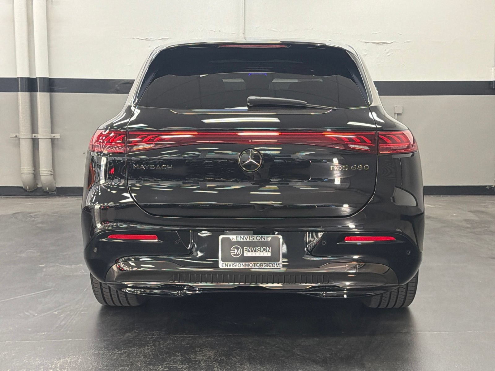 Used 2024 Mercedes-Benz Maybach EQS 680 4MATIC image 11