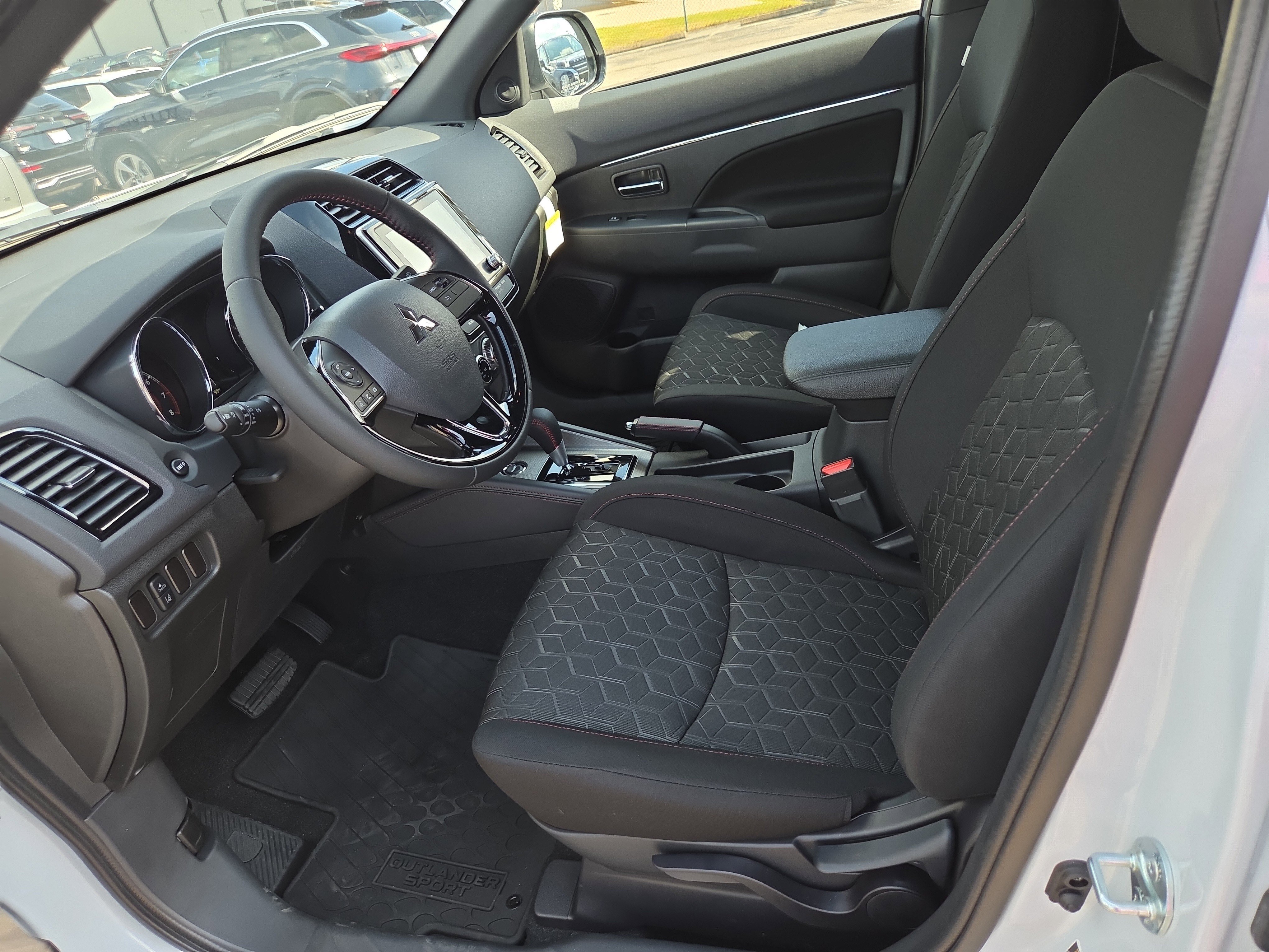 New 2025 Mitsubishi Outlander Sport image 4