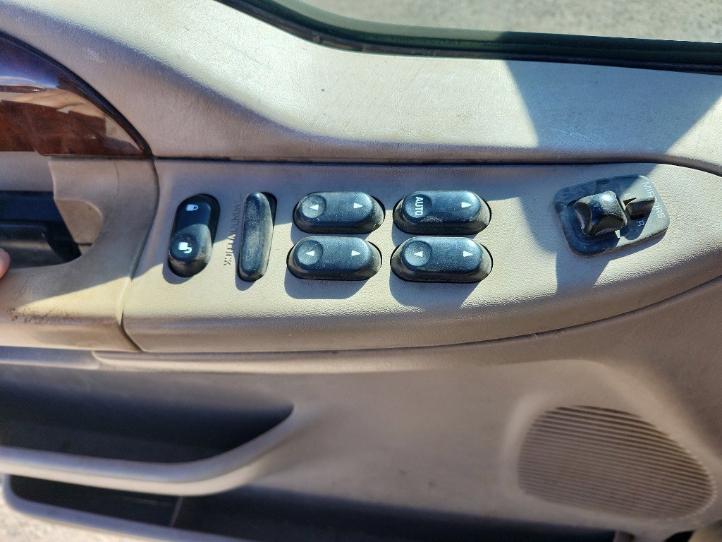 Used 2004 Ford F350 4x4 Crew Cab Super Duty image 17