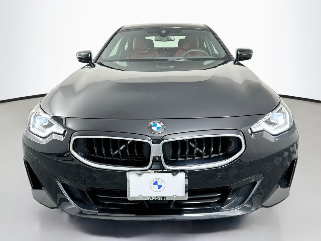 Used 2025 BMW 230i Coupe w/ M Sport Package RWD image 2