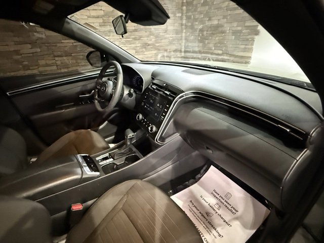 Used 2023 Hyundai Santa Cruz SEL image 3