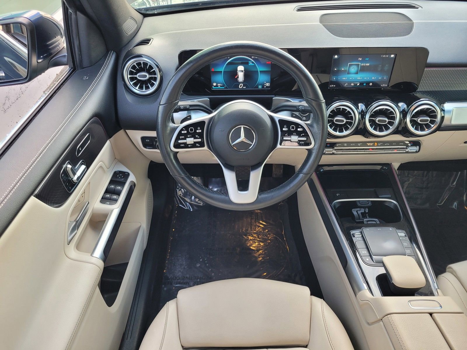 Used 2021 Mercedes-Benz GLB 250 4MATIC image 11