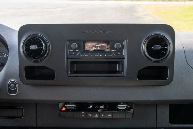 Used 2023 Mercedes-Benz Sprinter 4500 image 19