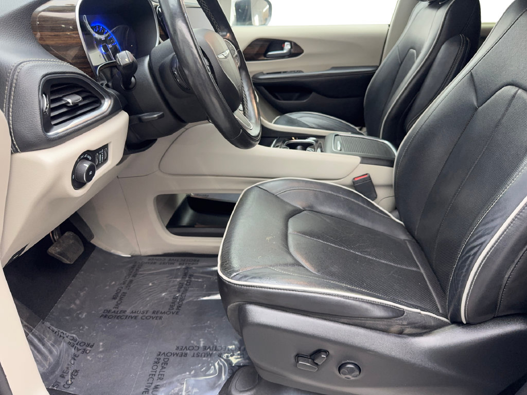 Used 2022 Chrysler Pacifica Limited FWD image 29